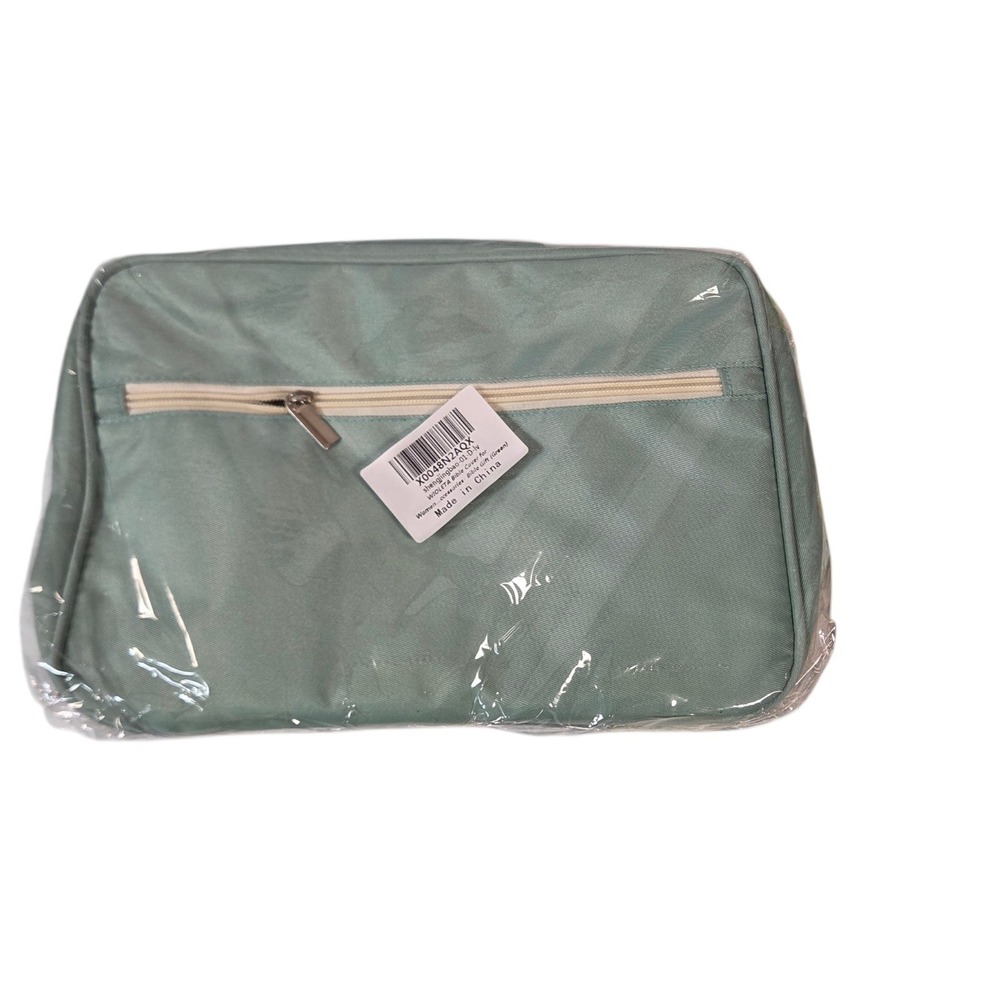 📖 WIOLETA Green Bible Cover w/ Zipper Pocket – Approx. 10" x 7" – New